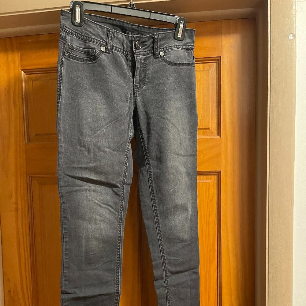 Maurices Women's Black Denim Jeans, Size Small Regular